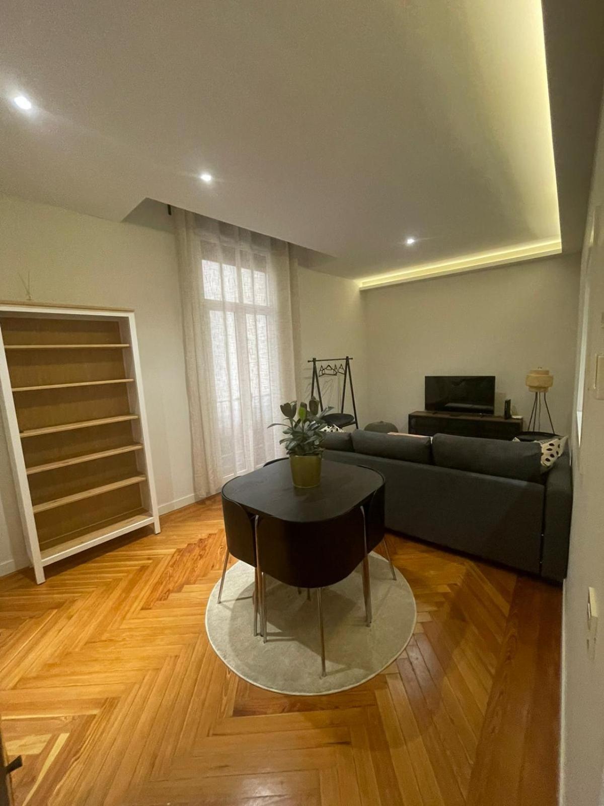 Apartment In Monumental Square Madrid Center Экстерьер фото
